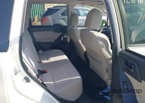 2015 Subaru Forester 2.5I Premium z USA, uszkodzony, nr VIN JF2SJAFC0FH481988